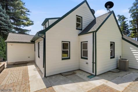 573 Conant Street Hillside NJ 07205