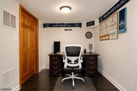 4 Blue Grass Drive Ewing NJ 08638