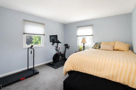 4 Blue Grass Drive Ewing NJ 08638