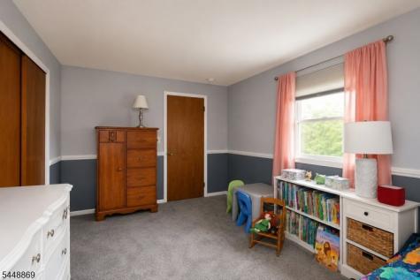 4 Blue Grass Drive Ewing NJ 08638