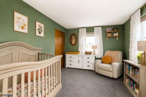 4 Blue Grass Drive Ewing NJ 08638