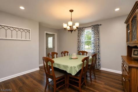 4 Blue Grass Drive Ewing NJ 08638