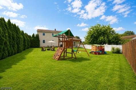 4 Blue Grass Drive Ewing NJ 08638