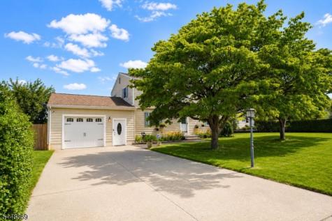 4 Blue Grass Drive Ewing NJ 08638