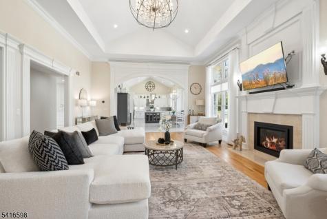 55 Deer Run Watchung NJ 07069