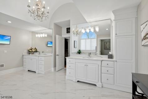 55 Deer Run Watchung NJ 07069