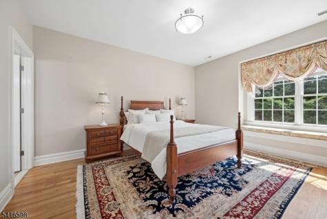 55 Deer Run Watchung NJ 07069