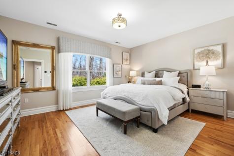 55 Deer Run Watchung NJ 07069