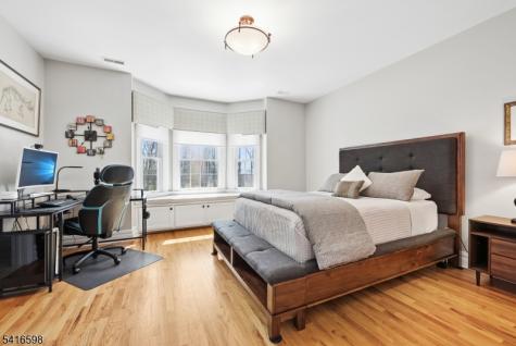 55 Deer Run Watchung NJ 07069