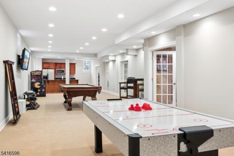 55 Deer Run Watchung NJ 07069