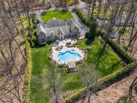 55 Deer Run Watchung NJ 07069