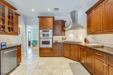 104 Creek Road Green NJ 07821