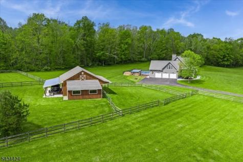 104 Creek Road Green NJ 07821