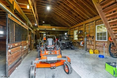 104 Creek Road Green NJ 07821