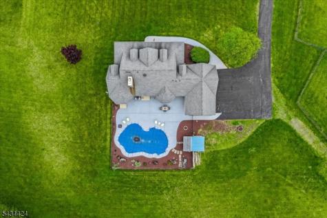 104 Creek Road Green NJ 07821