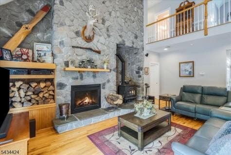 104 Creek Road Green NJ 07821