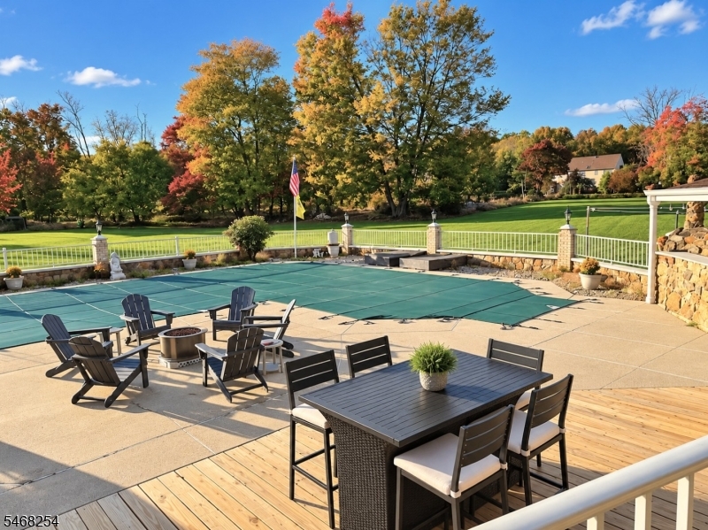 11 Grandview Circle Raritan NJ 08822