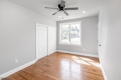 81 Belview Road Lopatcong NJ 08865