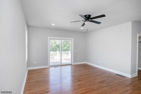 81 Belview Road Lopatcong NJ 08865