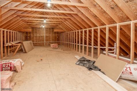 81 Belview Road Lopatcong NJ 08865