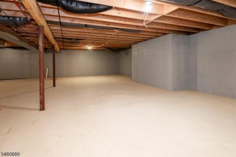 81 Belview Road Lopatcong NJ 08865