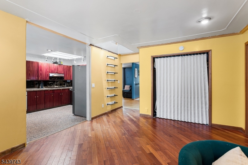 88 Tall Oaks Drive East Brunswick NJ 08816