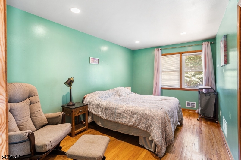 88 Tall Oaks Drive East Brunswick NJ 08816