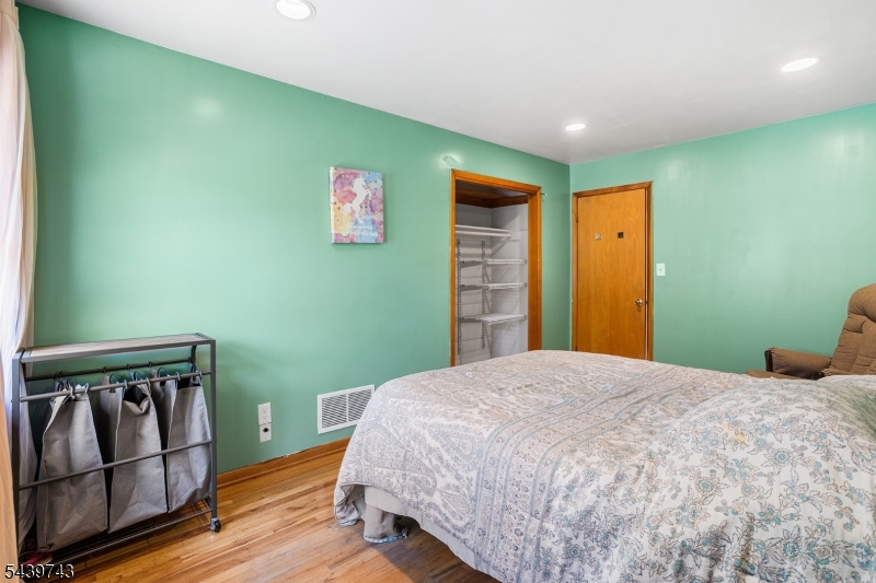 88 Tall Oaks Drive East Brunswick NJ 08816