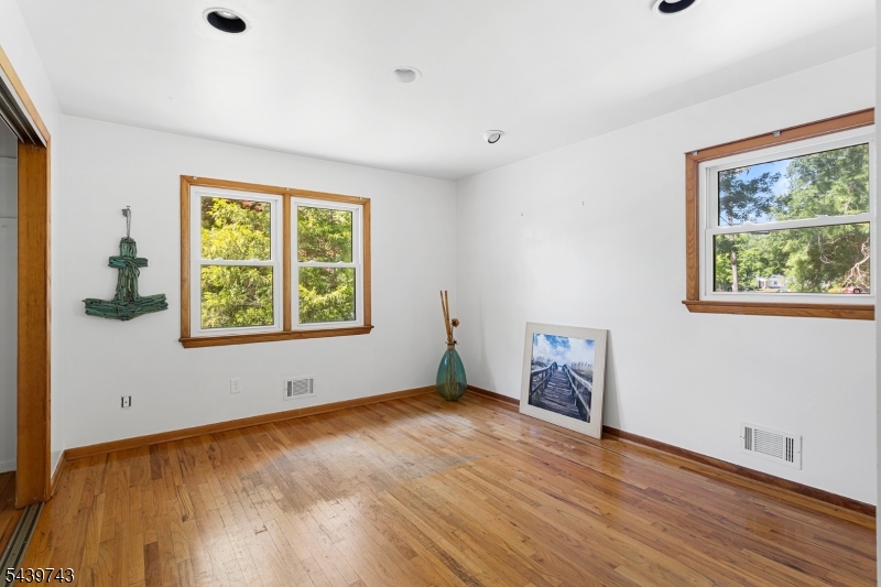88 Tall Oaks Drive East Brunswick NJ 08816