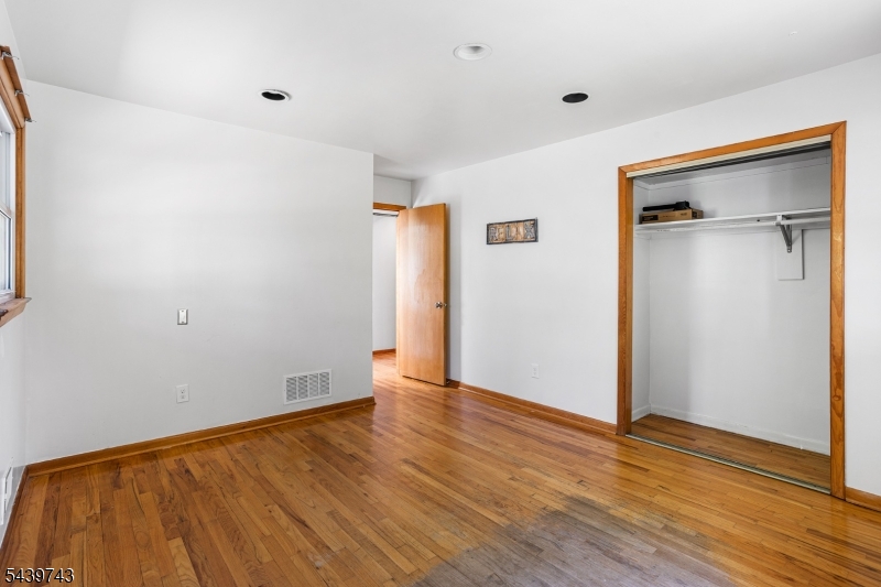 88 Tall Oaks Drive East Brunswick NJ 08816