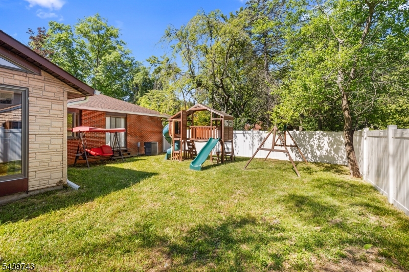 88 Tall Oaks Drive East Brunswick NJ 08816