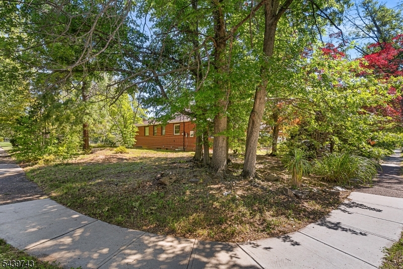 88 Tall Oaks Drive East Brunswick NJ 08816
