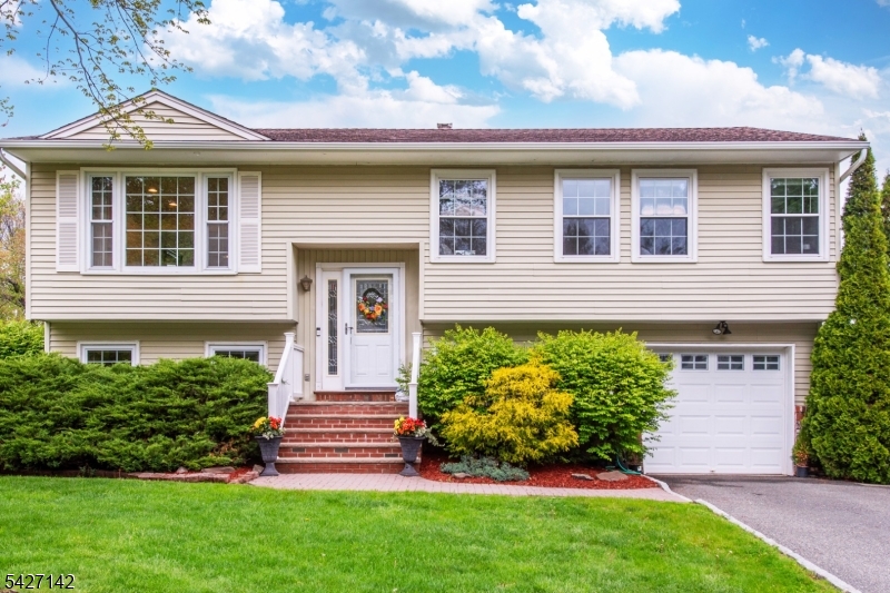 900 Sioux Avenue Parsippany-troy Hills NJ 07034