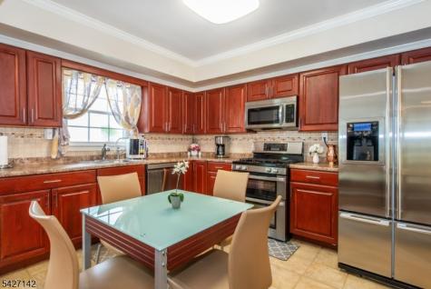 900 Sioux Avenue Parsippany-troy Hills NJ 07034