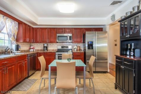 900 Sioux Avenue Parsippany-troy Hills NJ 07034