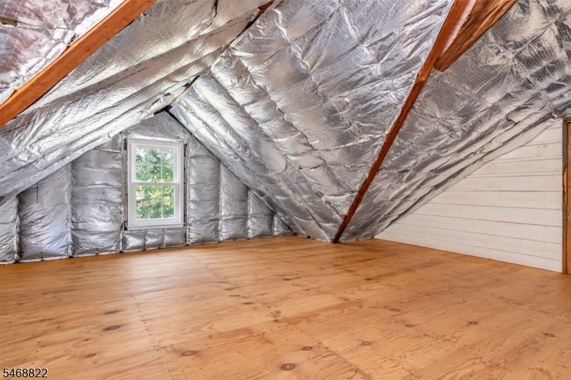 8 Lakeview Court Jefferson NJ 07438