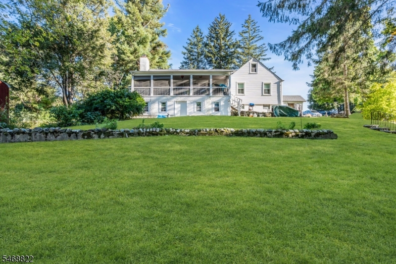 8 Lakeview Court Jefferson NJ 07438