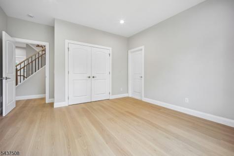 5 Briar Cliff Road Livingston NJ 07039