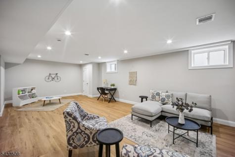5 Briar Cliff Road Livingston NJ 07039
