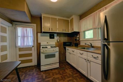 86 Greenwood Avenue Pequannock NJ 07440