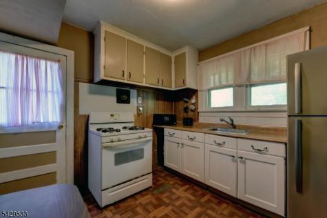 86 Greenwood Avenue Pequannock NJ 07440
