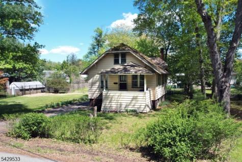 86 Greenwood Avenue Pequannock NJ 07440