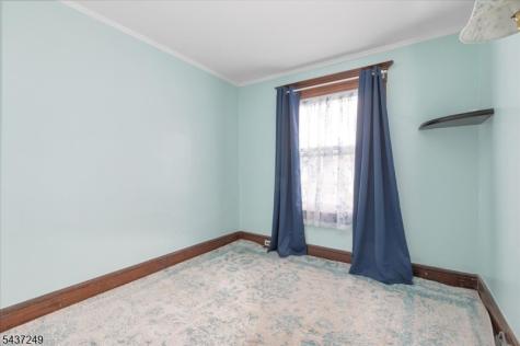 126 Berwyn Street Roselle Park NJ 07204