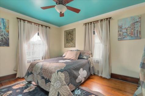 126 Berwyn Street Roselle Park NJ 07204