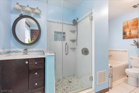 126 Berwyn Street Roselle Park NJ 07204