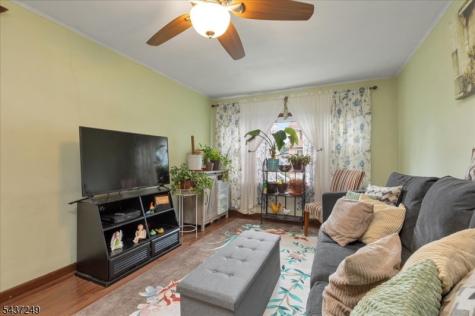 126 Berwyn Street Roselle Park NJ 07204