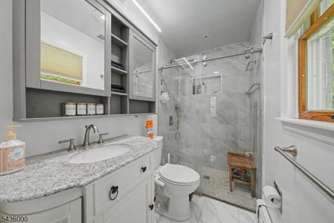 949 Rockport Road Mansfield NJ 07840