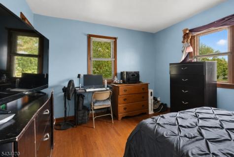116 S 8th Street Lopatcong NJ 08865