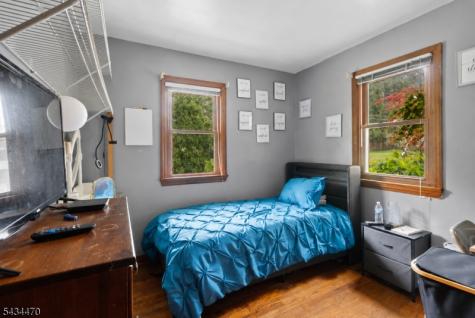 116 S 8th Street Lopatcong NJ 08865