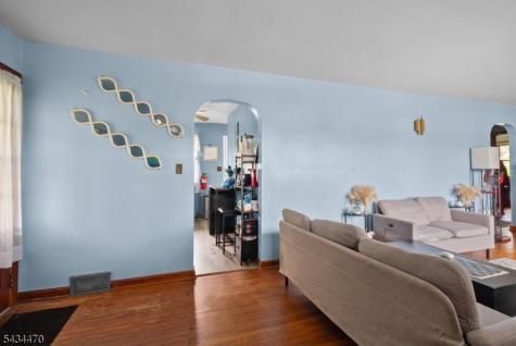 116 S 8th Street Lopatcong NJ 08865